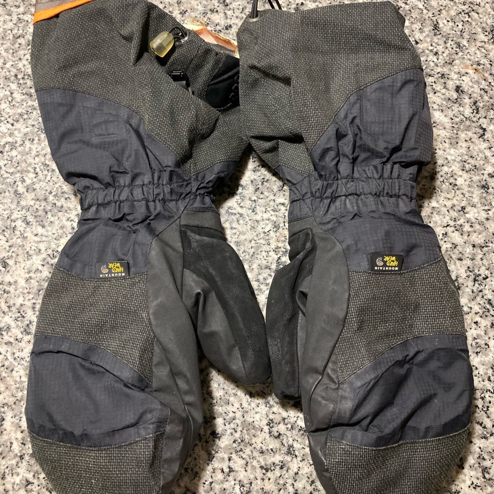 Mountain Hardware GORE-TEX 2-in-1 Mittens